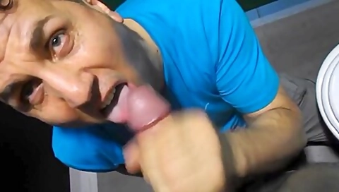 Andy Suck An Arab Refugge